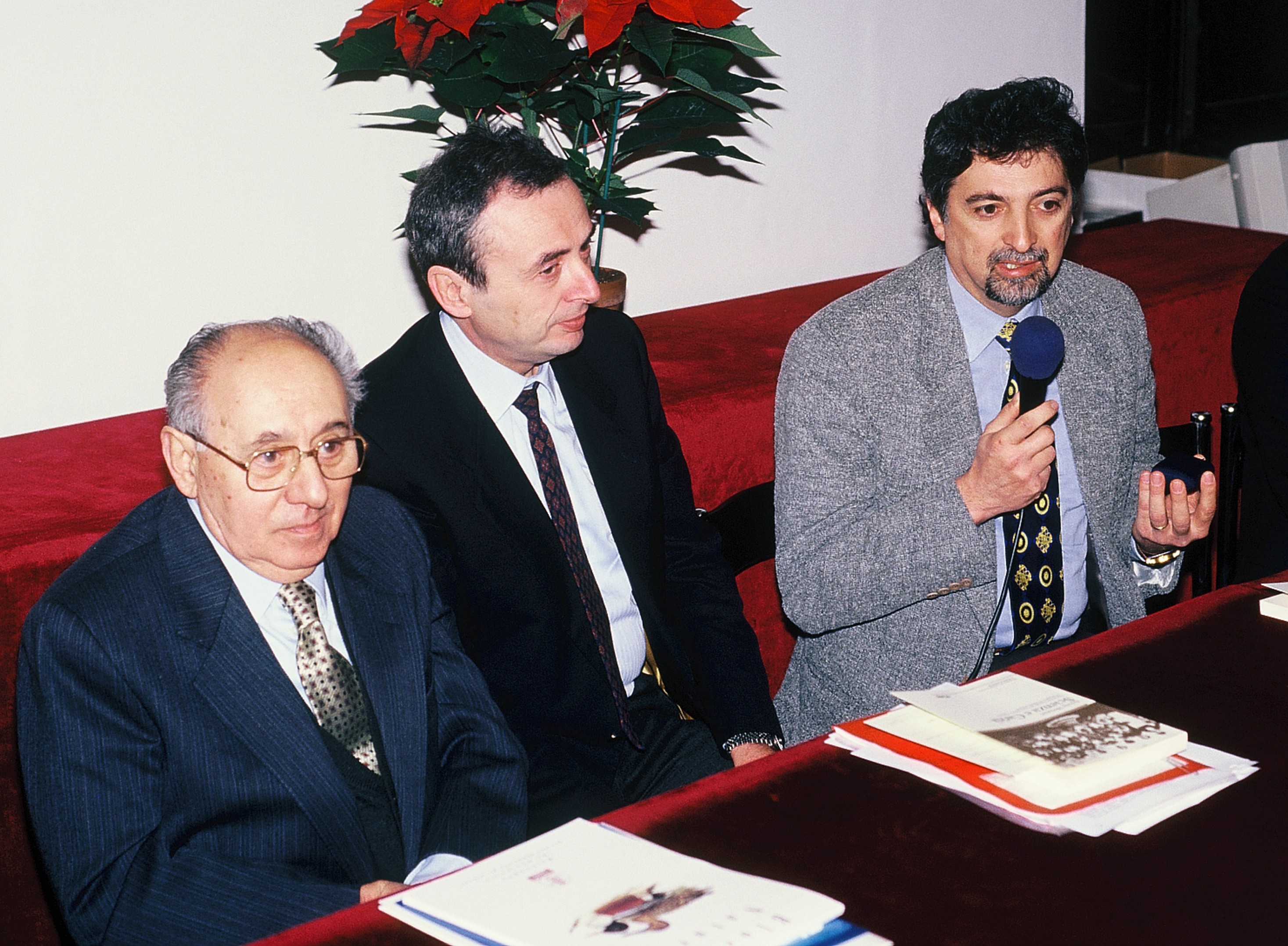 Clicca per accedere all'articolo Ci ha lasciati il prof. Giuseppe Armocida (1946-2026)